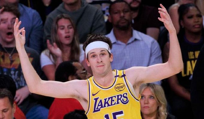 НБА: зірка Лейкерс набрав 51 очко, дабл-дабл Адетокумбо не допоміг Мілуокі, Вембаньяма і Ко йдуть без поразок