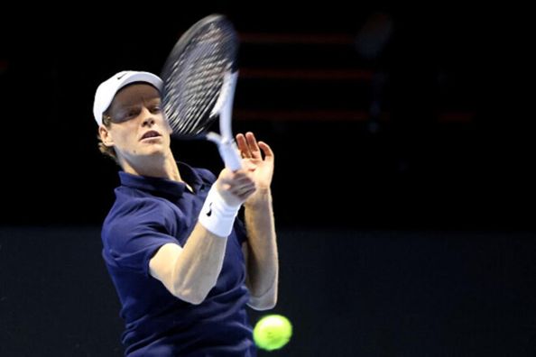 Сіннер став черговим чвертьфіналістом Мастерсу в Парижі, обігравши 21-у ракетку світу