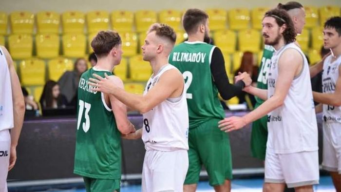 Дніпро переміг Мавп, Соколи в овер-таймі дотиснули Запоріжжя на старті баскетбольного чемпіонату