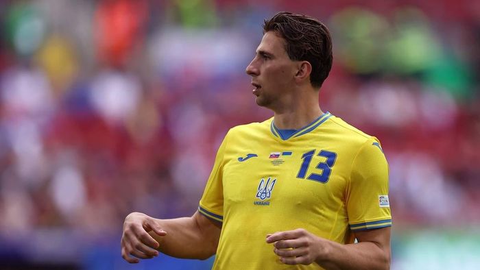 Федорчук раскритиковал Забарного за игру с Азербайджаном: "Выступил ниже своих возможностей"