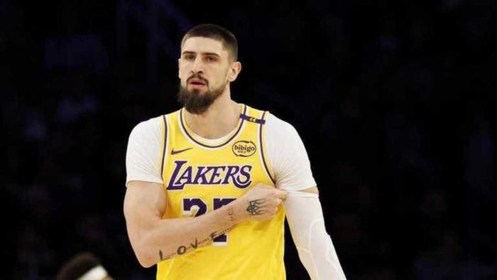 Дворазовий чемпіон НБА відрахував українського баскетболіста