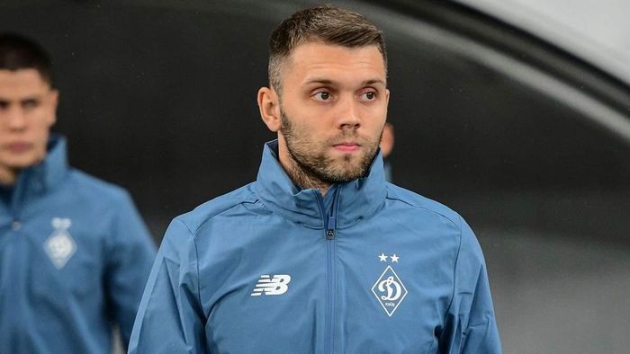 Караваєв вступив у емоційну перепалку з фанатом після провалу з Металістом 1925: "А чого ти не йдеш?"