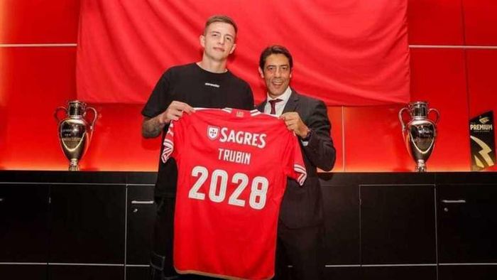 Клуб Трубіна і Судакова потрапив у скандал – президента Бенфіки можуть звинуватити у співпраці з росією