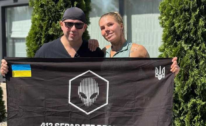 Олександра Олійникова з батьком / Фото Instagram.com/_drones4ua.org