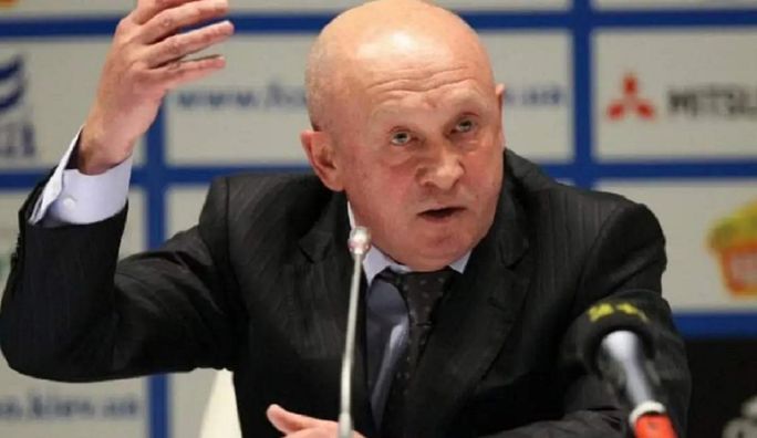 "Якщо Леоненко ще раз м'яч отримає, ти у мене завершиш": Павлов згадав "дитсадок" у Дніпрі