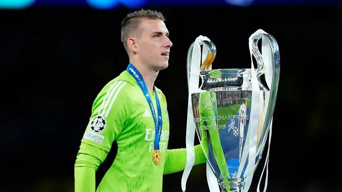 Луніна готовий підписати переможець Ліги Європи вже взимку – Реал повідомив своє рішення