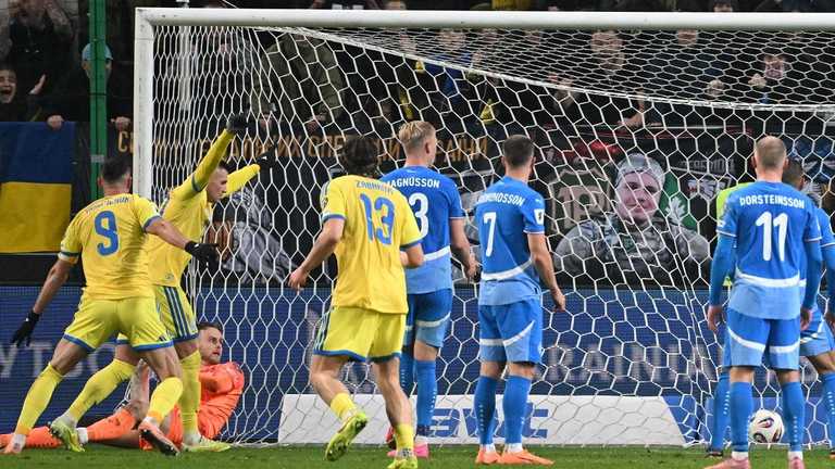 Україна – Ісландія – 2:0 / Photo by SERGEI GAPON/AFP via Getty Images Україна – Ісландія – 2:0 / Photo by SERGEI GAPON/AFP via Getty Images