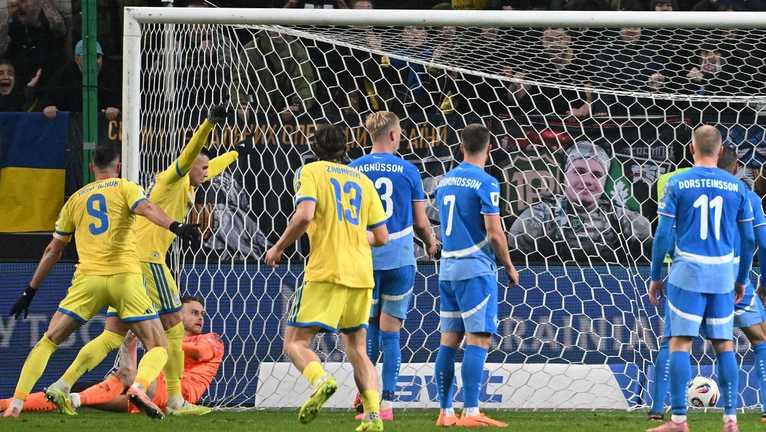 Україна – Ісландія – 2:0 / Photo by SERGEI GAPON/AFP via Getty Images