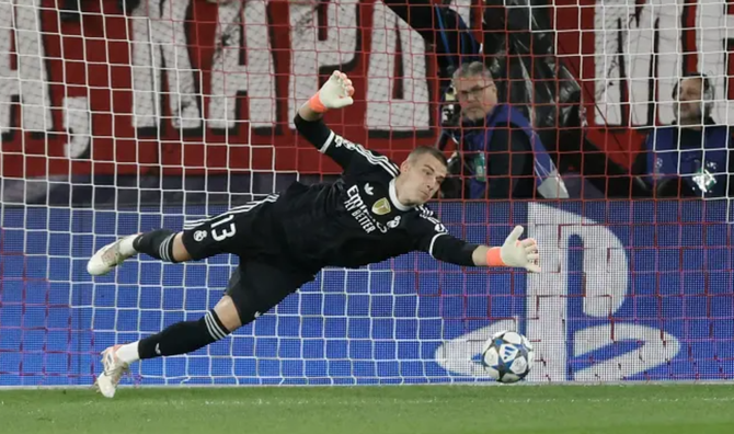 Результати 5-го туру Ліги чемпіонів, турнірна таблиця – 7 голів у дебюті Луніна, жах Ліверпуля, Забарний у топ-3