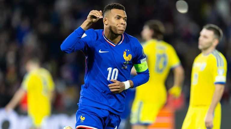 Килиан Мбаппе / фото: Ibrahim Ezzat/NurPhoto via Getty Images Килиан Мбаппе / фото: Ibrahim Ezzat/NurPhoto via Getty Images