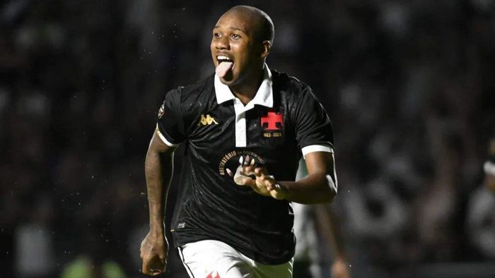 Динамо отреагировало на слухи о переходе звездного защитника из Бразилии