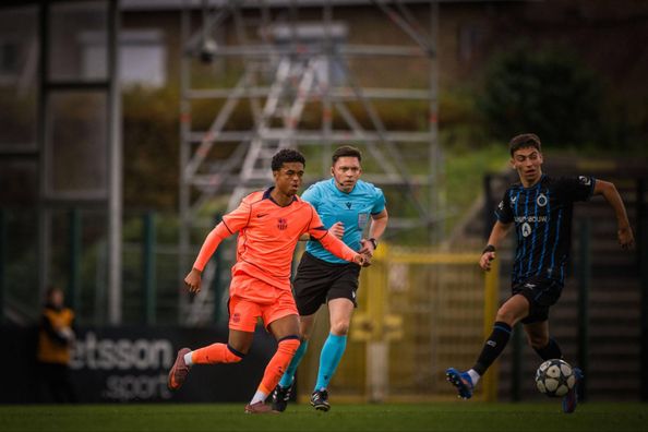 Барселона раптово поступилась головній сенсації, зазнавши першої поразки в Юнацькій Лізі чемпіонів