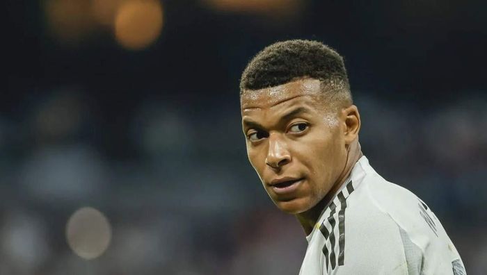 Реал розтрощив Валенсію і закріпився на вершині Ла Ліги – феєрія Мбаппе, Вінісіус знову зганьбився Реал розтрощив Валенсію і закріпився на вершині Ла Ліги – феєрія Мбаппе, Вінісіус знову зганьбився