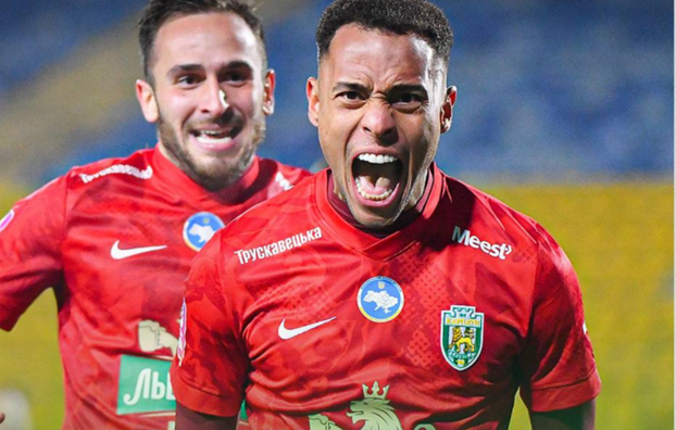 Гармата Бруніньйо і вилучення Кемкіна у відеоогляді матчу Карпати – Кривбас – 1:0