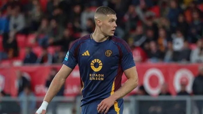 Асист Довбика у відеоогляді матчу Ліги Європи Рейнджерс – Рома – 0:2 