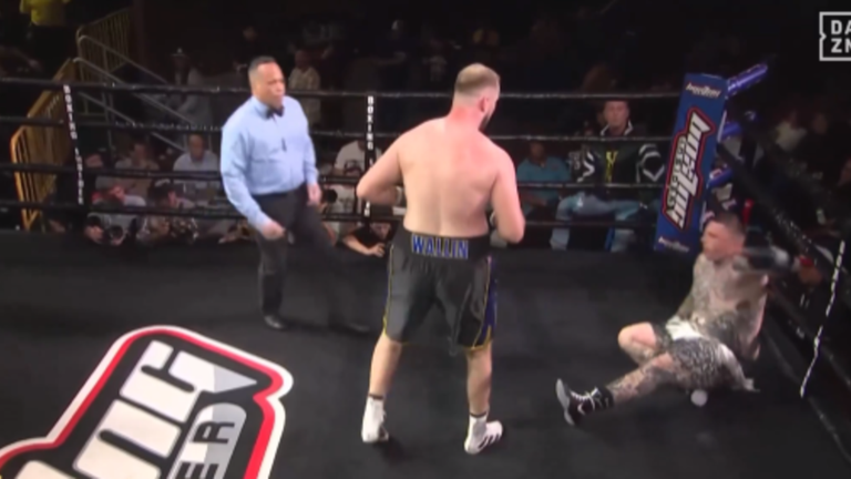 Отто Валлін нокаутує суперника / Скріншот Отто Валлін нокаутує суперника / Скріншот