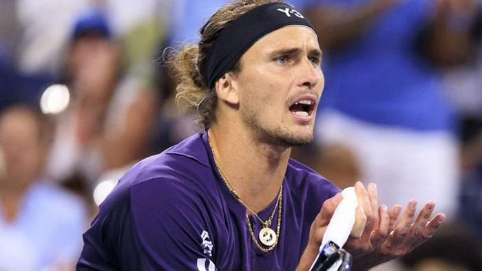 Істеричний Звєрєв влетів сенсаційному канадцю і пропустив його у півфінал Підсумкового турніру