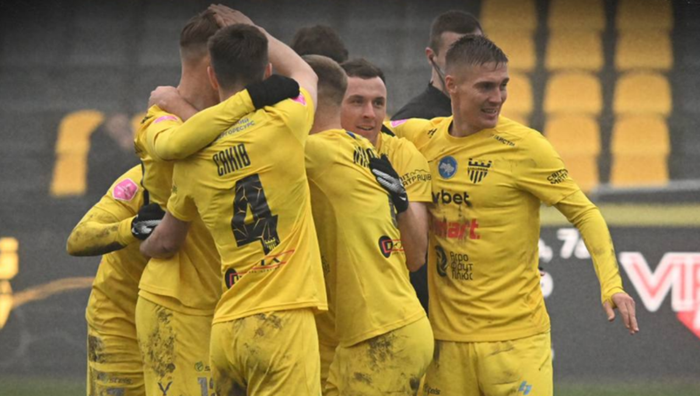 Буковина снова победила и стала чемпионом Первой лиги в 2025 году, разгром от клуба экс-игрока Шахтера Буковина снова победила и стала чемпионом Первой лиги в 2025 году, разгром от клуба экс-игрока Шахтера