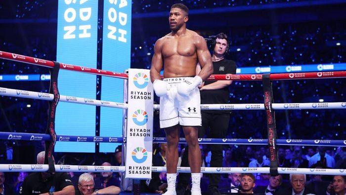 Новым тренером Джошуа официально стал украинец