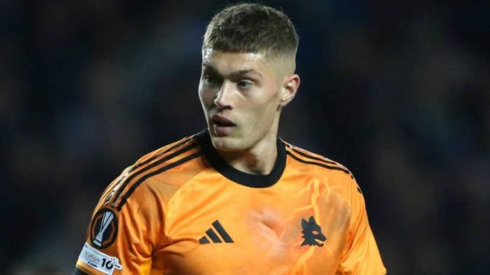 Довбик получил сенсационного претендента из АПЛ – Рома предложила обмен игроками