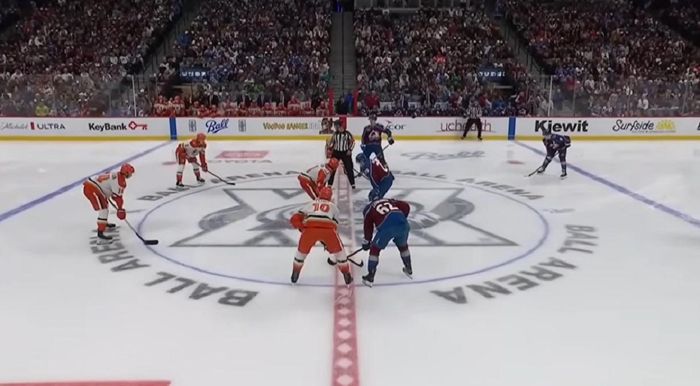 НХЛ: Колорадо продолжил великолепную серию и закрепился на вершине Запада, Каролина уступила Вашингтону