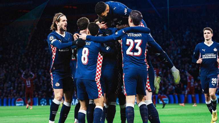 Ліверпуль – ПСВ – 1:4 / ФК ПСВ Ліверпуль – ПСВ – 1:4 / ФК ПСВ