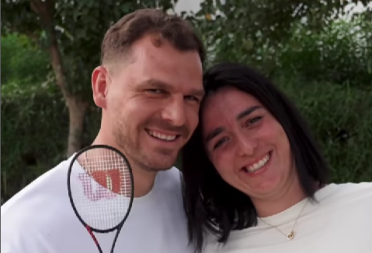 Онс Жабер з коханим / Скріншот