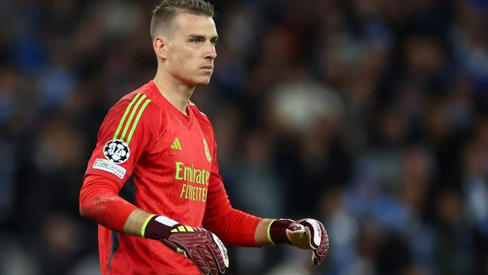 Зірка збірної України з футболу відмовляється приїжджати до табору команди – джерело шокувало причиною