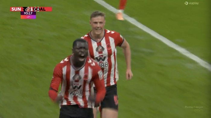 Гол на 90+4 хвилині у відеоогляді матчу Сандерленд – Арсенал – 2:2 в АПЛ