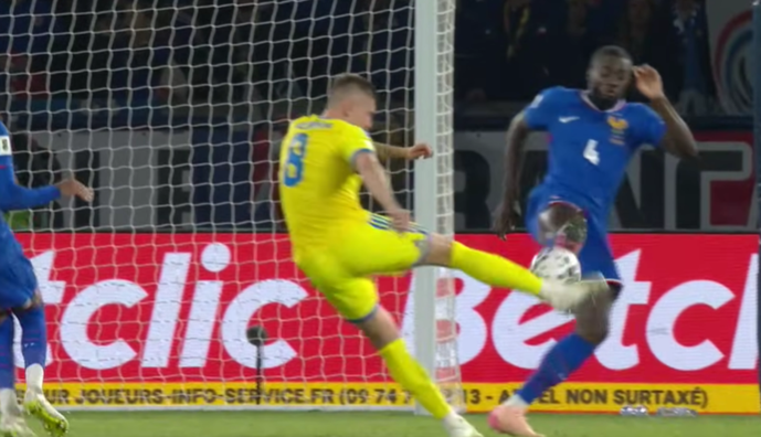 Назарина назвав переломний момент матчу України з Францією: "Нам не поставили пенальті"