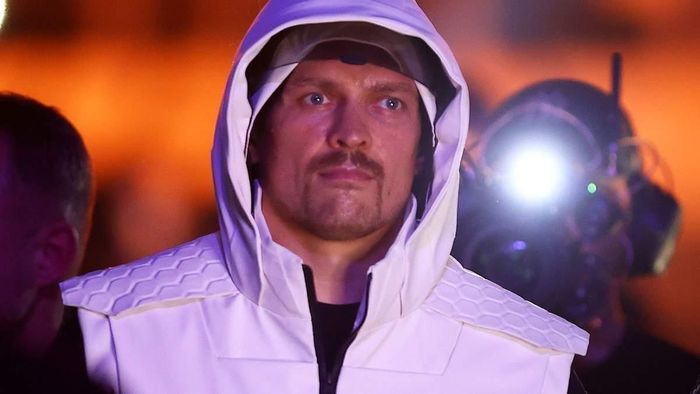 Усик обсудил потенциальный бой с экс-чемпионом мира: "Я был шокирован"