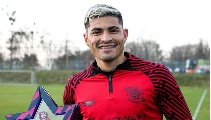 "Якби не футбол, то служив би в армії": лідер клубу УПЛ зізнався, як пережив депресію через війну