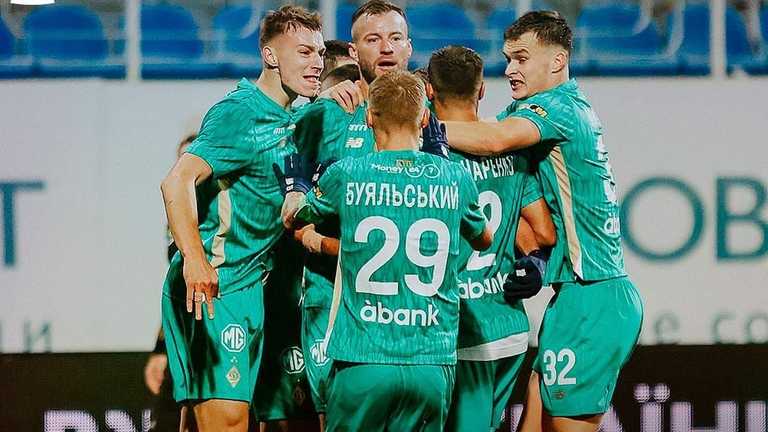 Гравці Динамо / Фото ФК Динамо Гравці Динамо / Фото ФК Динамо