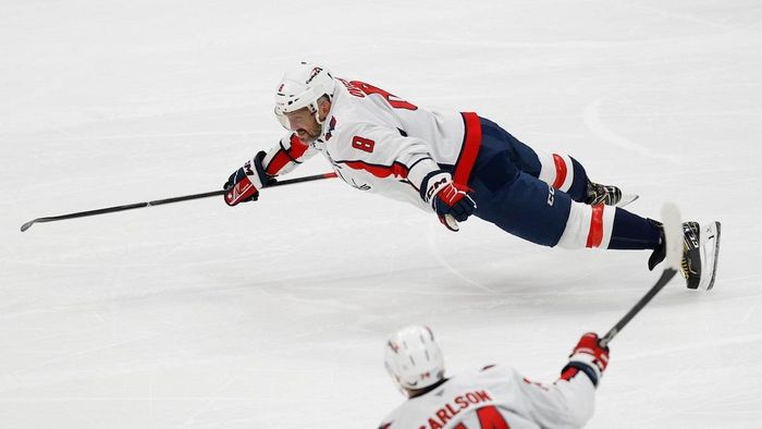 НХЛ: Колорадо з українським слідом обіграло Вегас, зашкварний Овєчкін продовжив безгольову серію