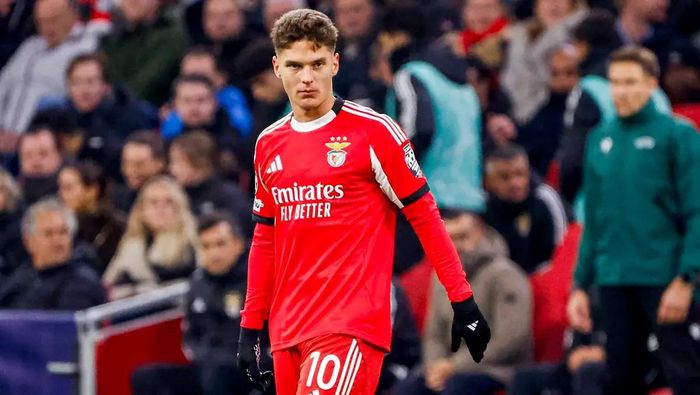 Гольова атака Судакова і сейв Трубіна у відеоогляді матчу Насьйонал – Бенфіка – 1:2