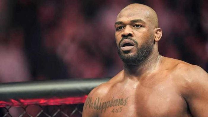 Легендарний екс-чемпіон UFC зганьбився поїздкою у росію на запрошення Кадирова