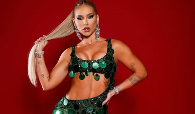 Винисиус после скандала в Реале устроил жаркий чил с моделью-миллионщицей