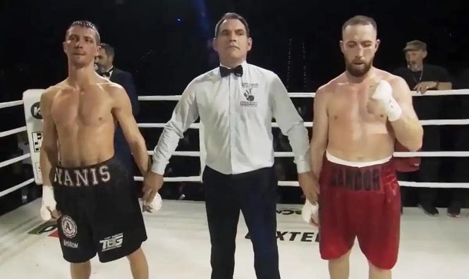 Украинский чемпион WBC с рассечением без шансов проиграл звездному испанцу