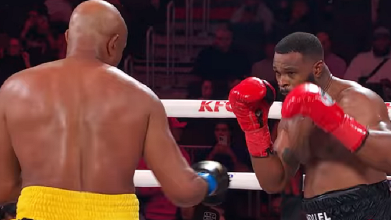 Андерсон Силва и Тайрон Вудли / скрин Андерсон Силва и Тайрон Вудли / скрин