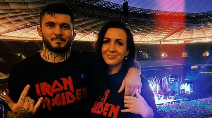 Український боксер нокаутував поляка, а після цього покликав кохану заміж (ВІДЕО)