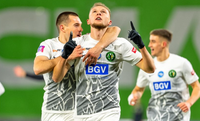 Полісся – Карпати – 3:2 – відео голів та огляд шаленої перестрілки в матчі УПЛ