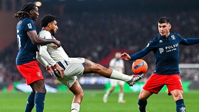 Малиновский потерпел драматичное поражение от бывшей команды – Дженоа доигрывала с 9,5 футболистами, неожиданный герой