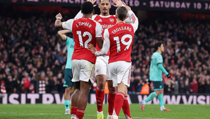 АПЛ: Арсенал не без проблем победил аутсайдера, клуб экс-звезды Шахтера торжествовал АПЛ: Арсенал не без проблем победил аутсайдера, клуб экс-звезды Шахтера торжествовал