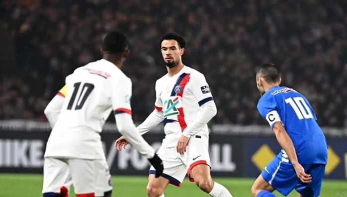 Забарний і Ко познущалися з команди 5-го дивізіону в Кубку Франції – українець оформив передасист