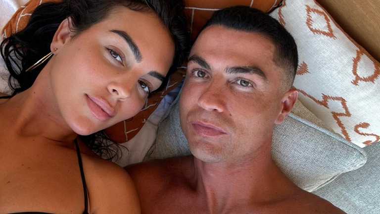 Роналду с невестой / Фото из Instagram Роналду с невестой / Фото из Instagram