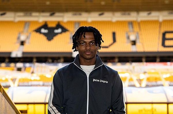 Екс-нападник клубу АПЛ загинув у жахливій ДТП