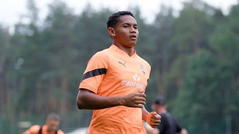 Эгиналдо / ФК Шахтер Эгиналдо / ФК Шахтер