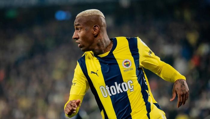 ЛЄ: Фенербахче влаштував нещадний погром, Ліон визначив переможця за 11 хвилин і очолив турнірну таблицю ЛЄ: Фенербахче влаштував нещадний погром, Ліон визначив переможця за 11 хвилин і очолив турнірну таблицю