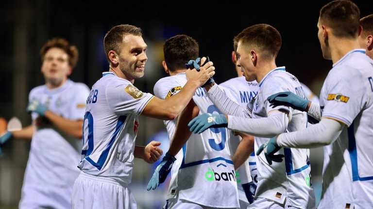 Гравці Динамо / Фото київського клубу Гравці Динамо / Фото київського клубу