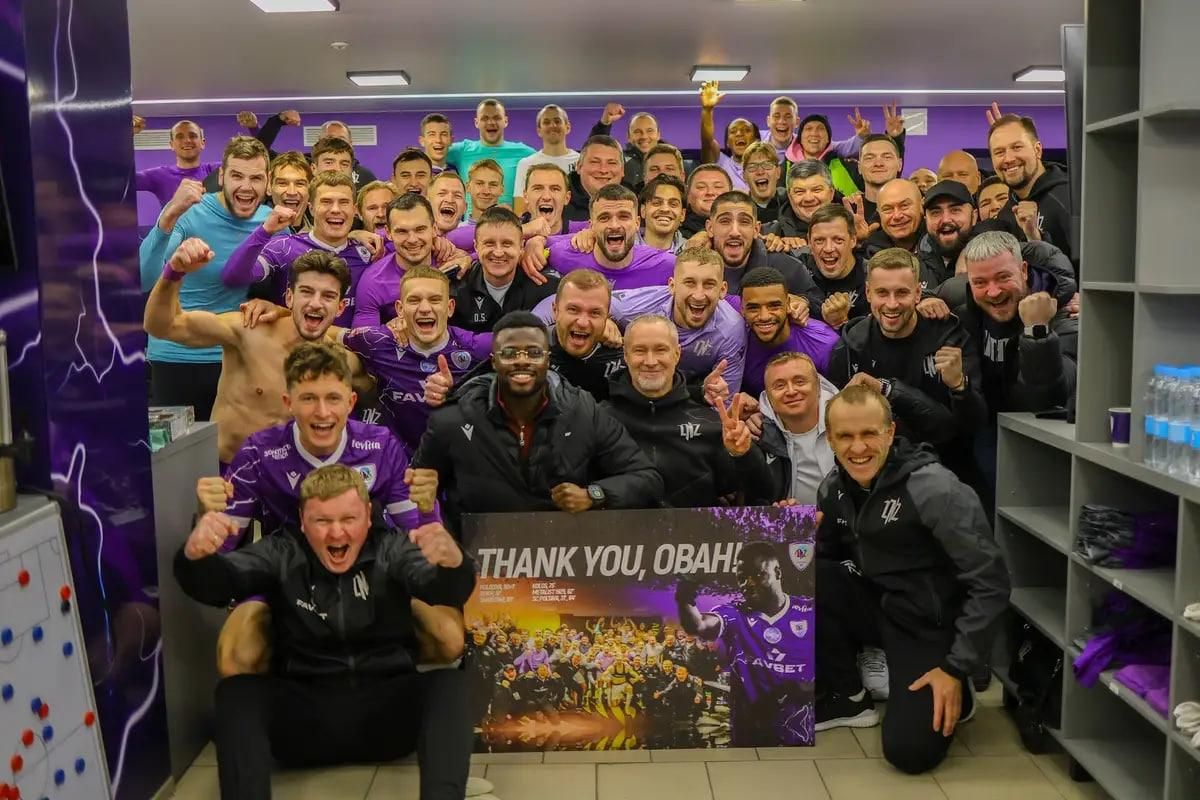 ЛНЗ празднует чемпионство в первой части УПЛ / Фото ФК ЛНЗ